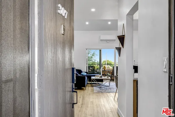 $599,000 | 26251 Vermont Avenue, Unit 307, Harbor City, CA 90710