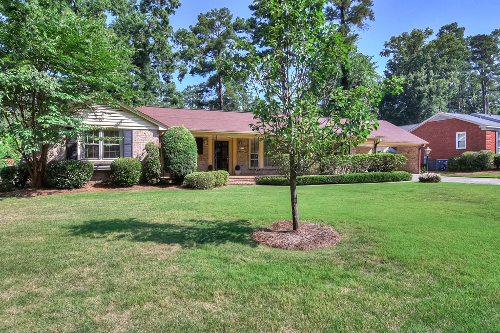 2911 Sussex Road Augusta, GA 30909 - Photo 3 of 35 Gallery Image 3