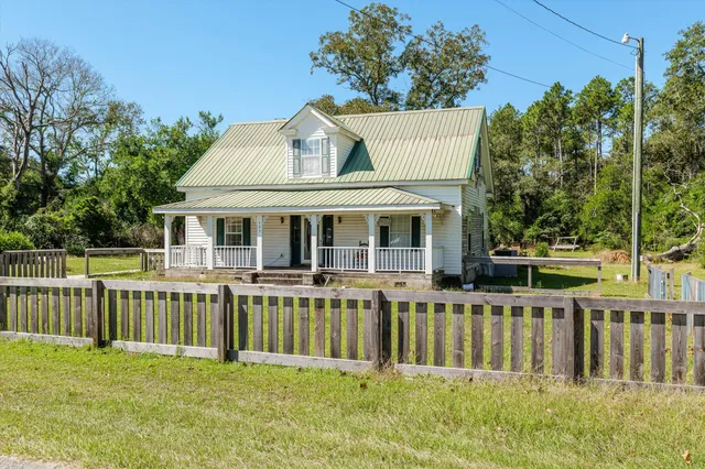 $175,000 | 157 Johnston Highway, Trenton, SC 29847