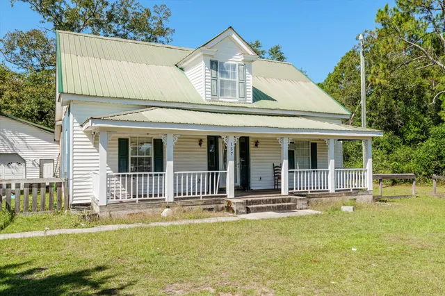 $175,000 | 157 Johnston Highway, Trenton, SC 29847