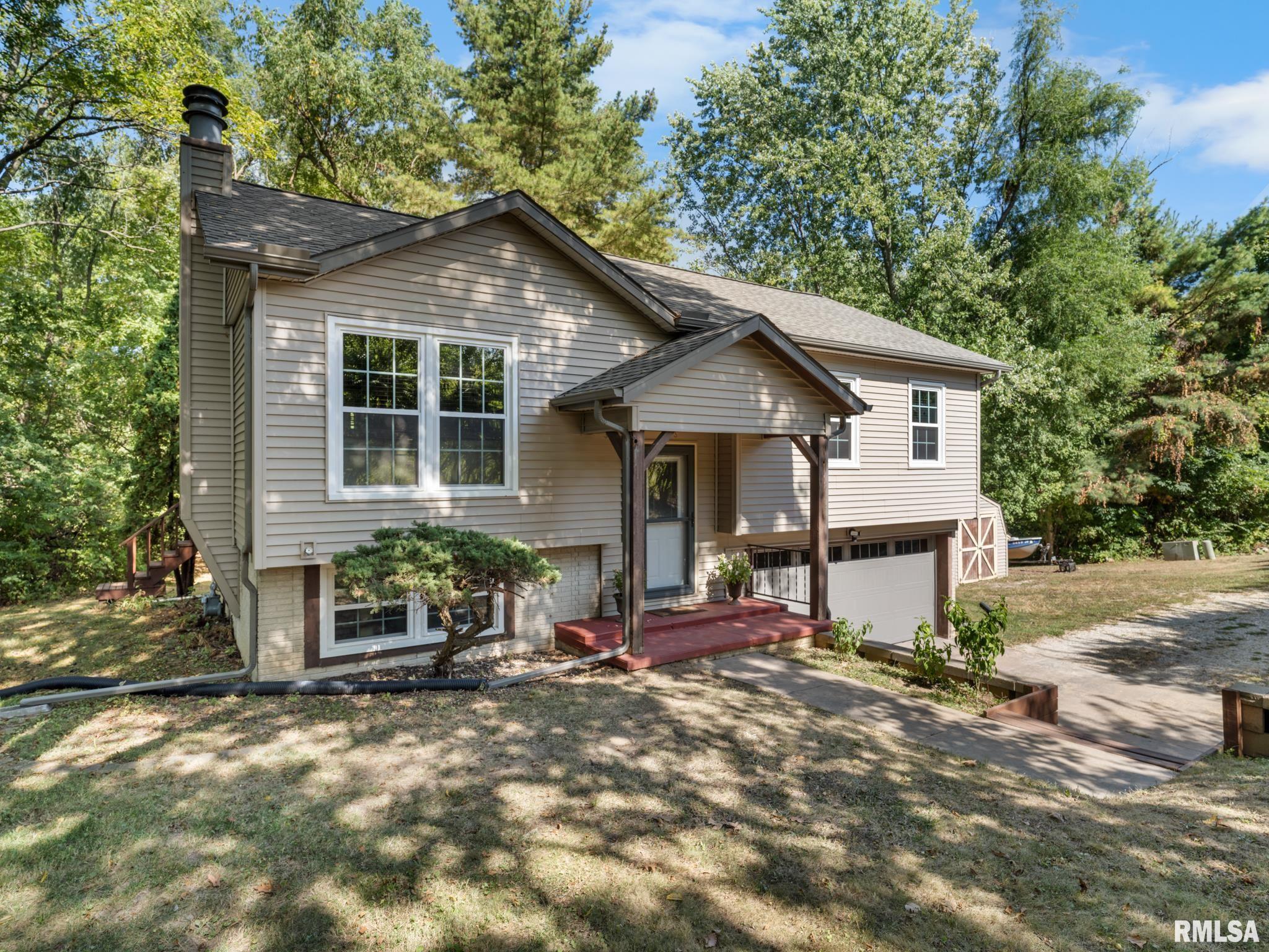 1513 Bloomington Road East Peoria, IL 61611 - Photo 2 of 60 Gallery Image 2