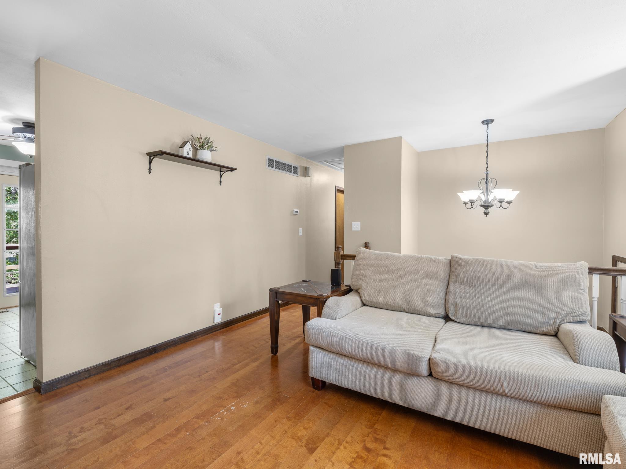 1513 Bloomington Road East Peoria, IL 61611 - Photo 27 of 60 Gallery Image 27