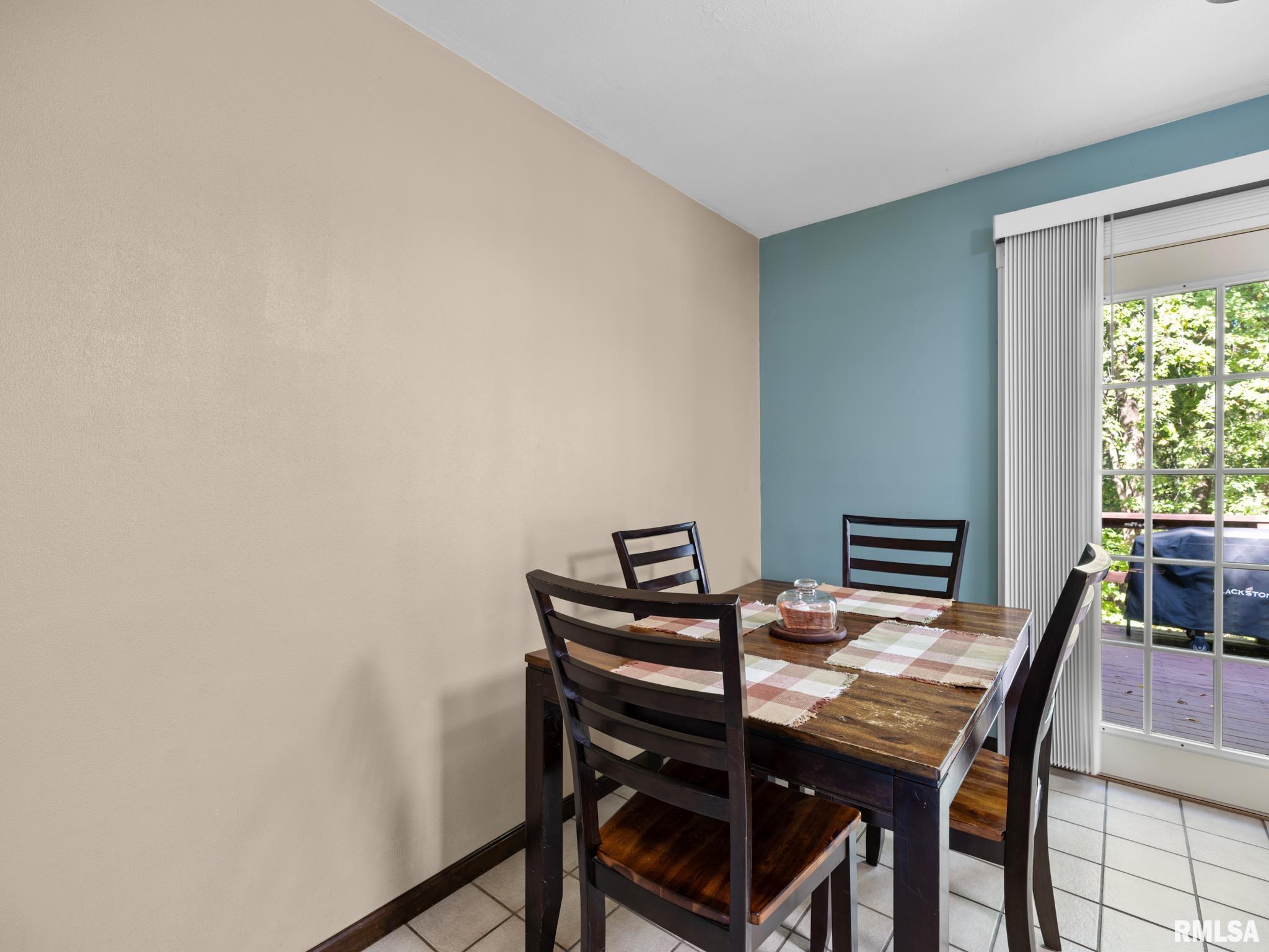 1513 Bloomington Road East Peoria, IL 61611 - Photo 32 of 60 Gallery Image 32