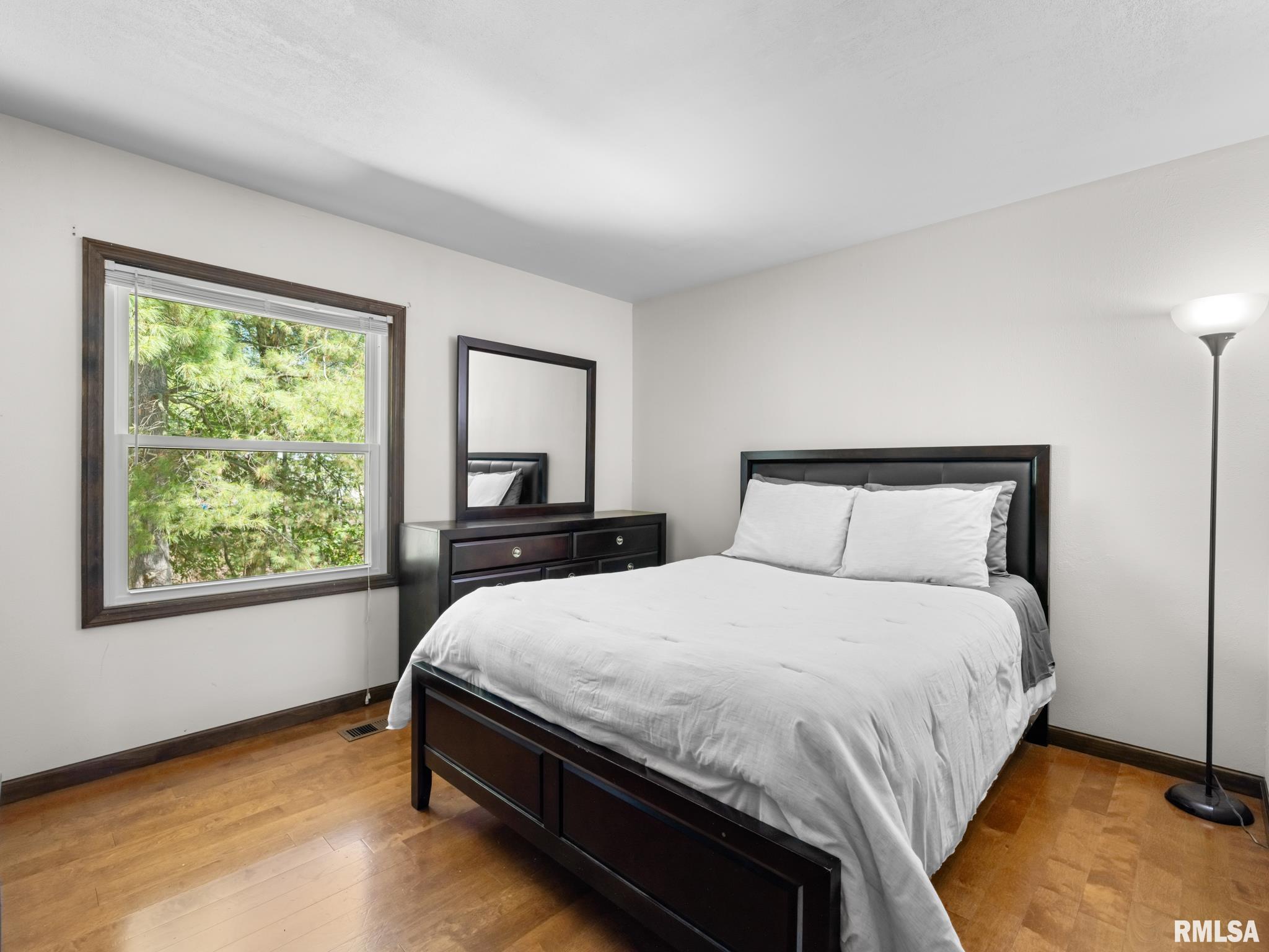 1513 Bloomington Road East Peoria, IL 61611 - Photo 40 of 60 Gallery Image 40