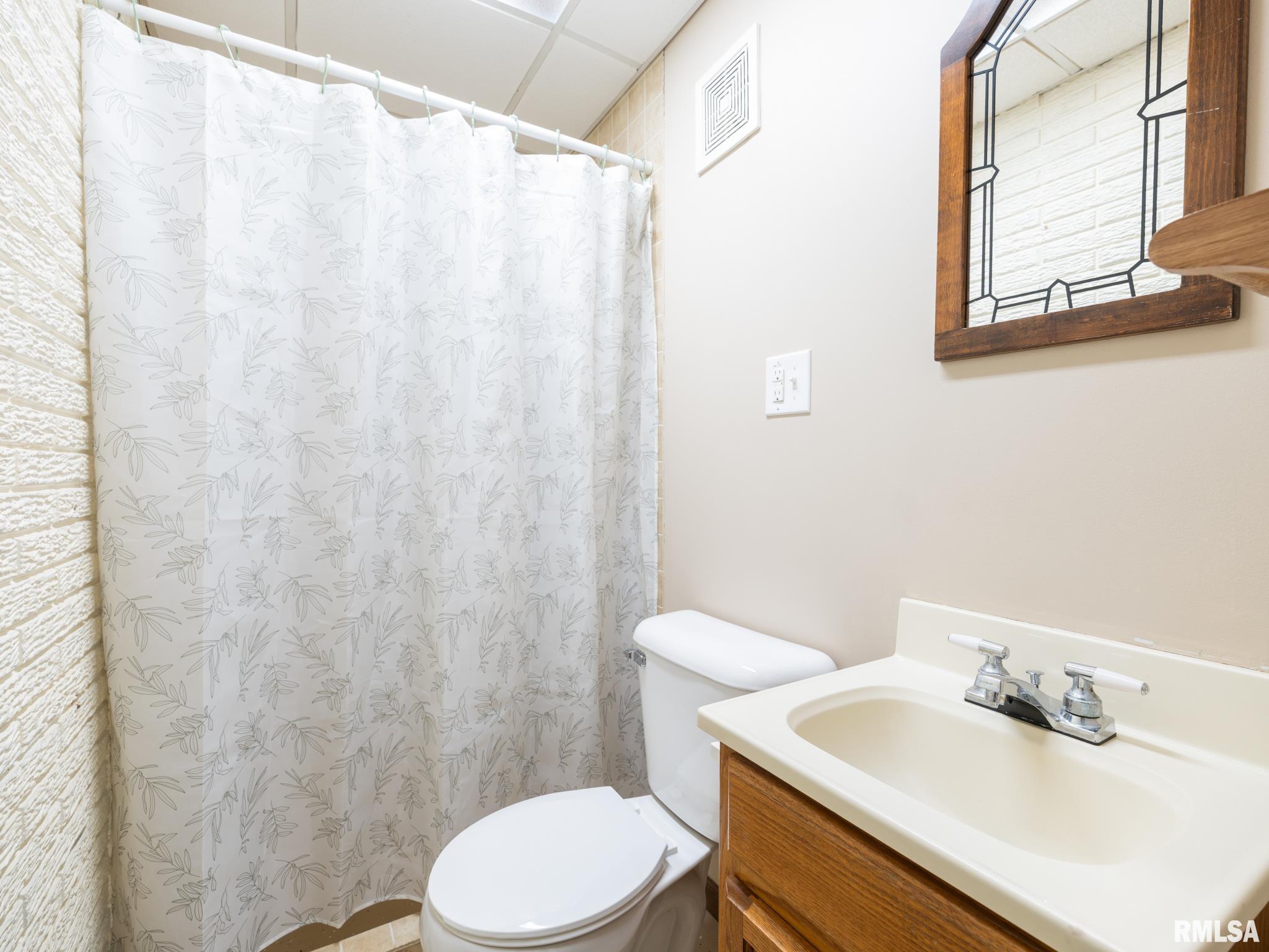 1513 Bloomington Road East Peoria, IL 61611 - Photo 48 of 60 Gallery Image 48
