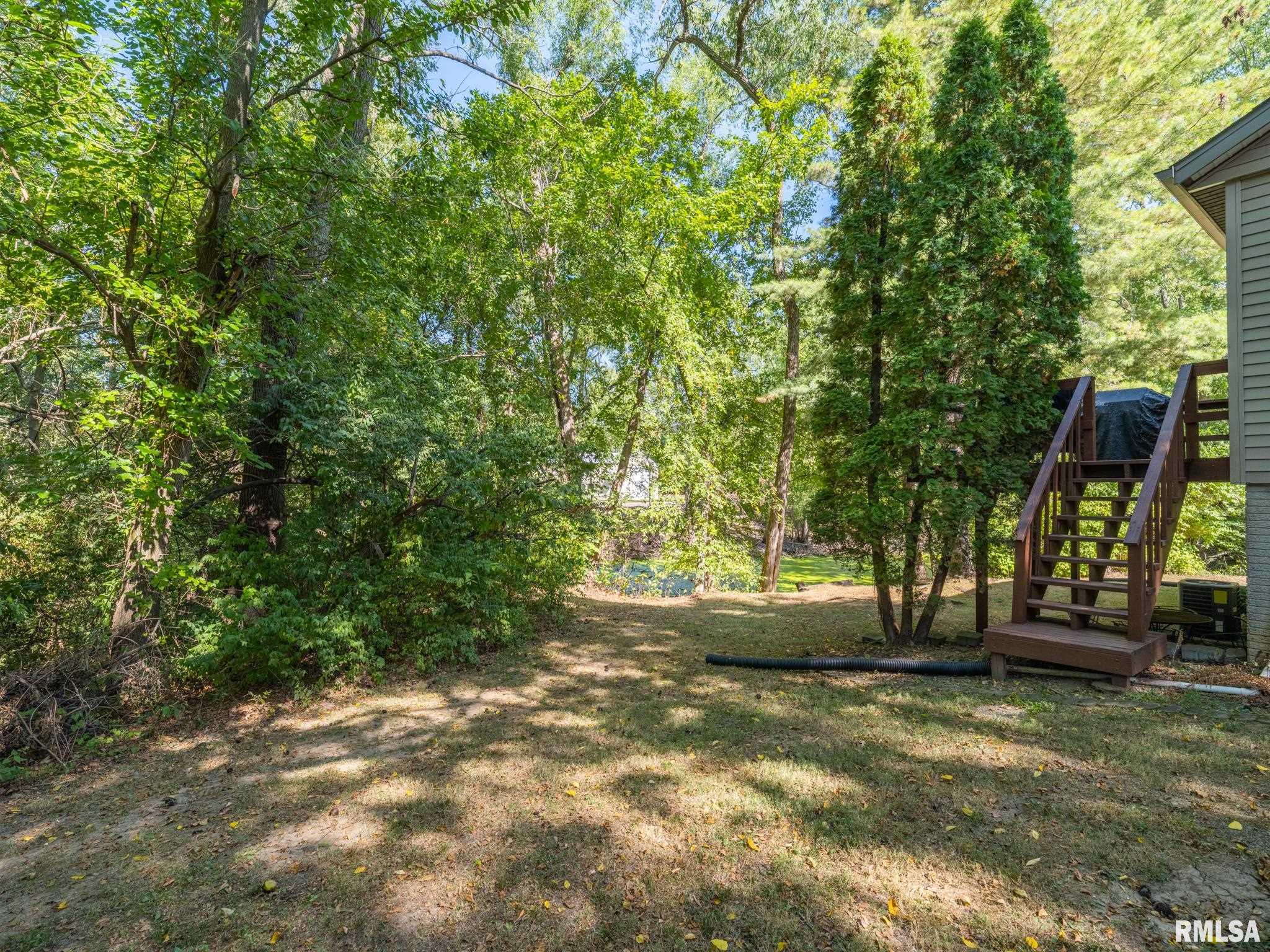 1513 Bloomington Road East Peoria, IL 61611 - Photo 5 of 60 Gallery Image 5