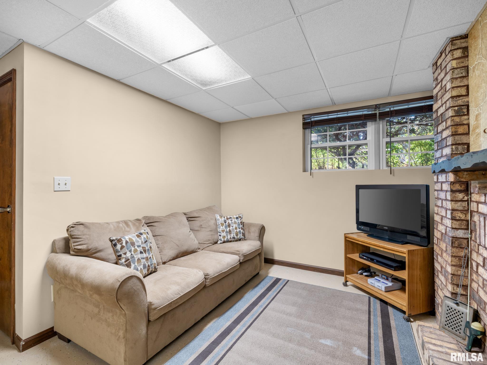 1513 Bloomington Road East Peoria, IL 61611 - Photo 51 of 60 Gallery Image 51