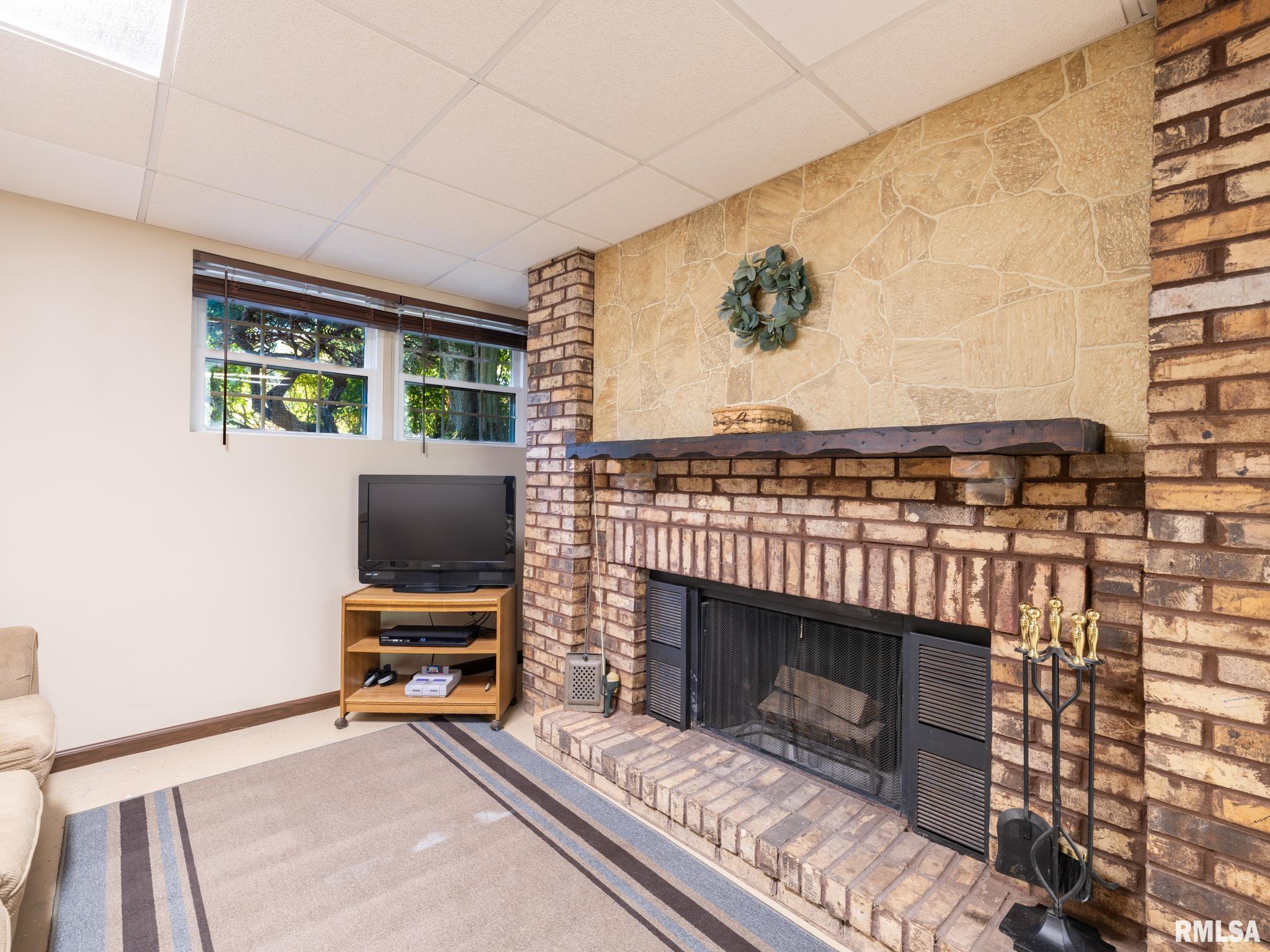1513 Bloomington Road East Peoria, IL 61611 - Photo 52 of 60 Gallery Image 52