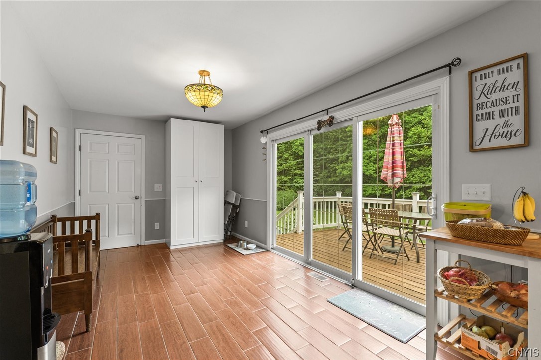 8827 Salt Springs Road Chittenango, NY 13037 - Photo 11 of 50