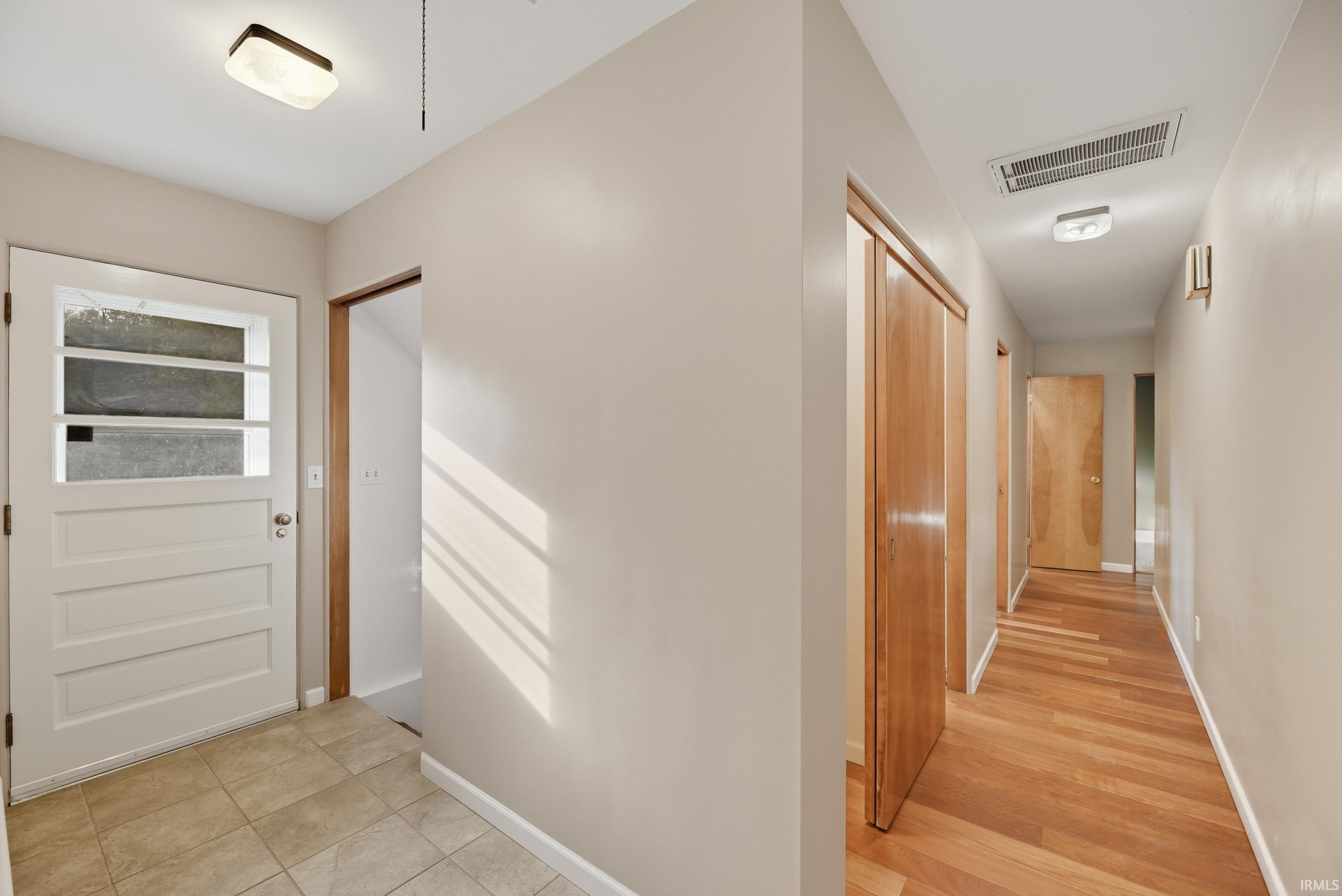 53435 Olive Road South Bend, IN 46628 - Photo 5 of 32 Gallery Image 5