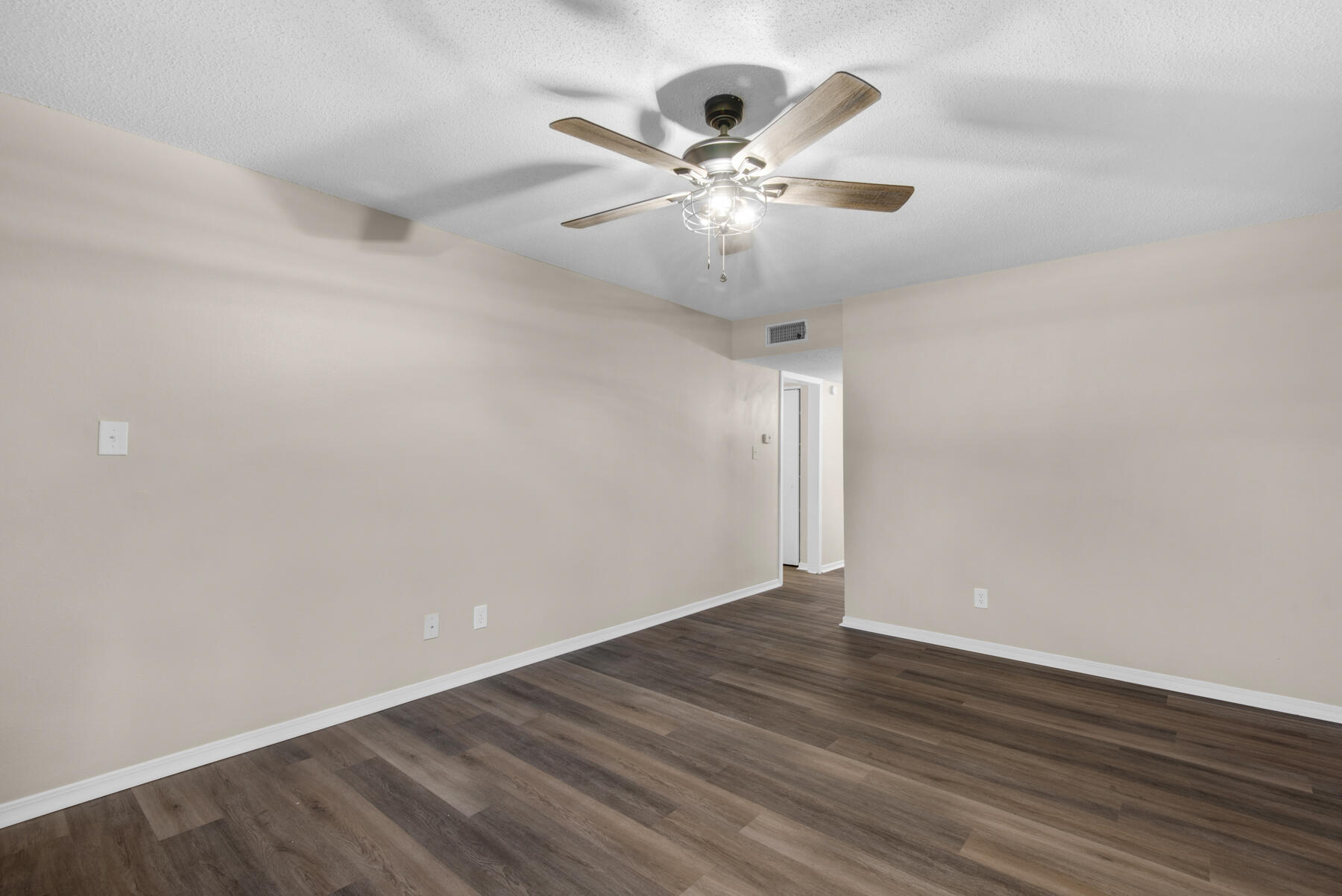 210 Pelham Road, Unit 119A Fort Walton Beach, FL 32547 - Photo 4 of 21 Pier 1 Condo Unit 119A_20220824_015
