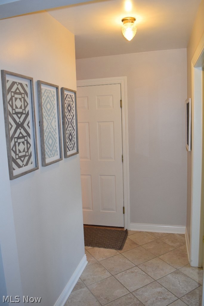 2053 Hansford Road Cleveland, OH 44124 - Photo 19 of 22 Gallery Image 19