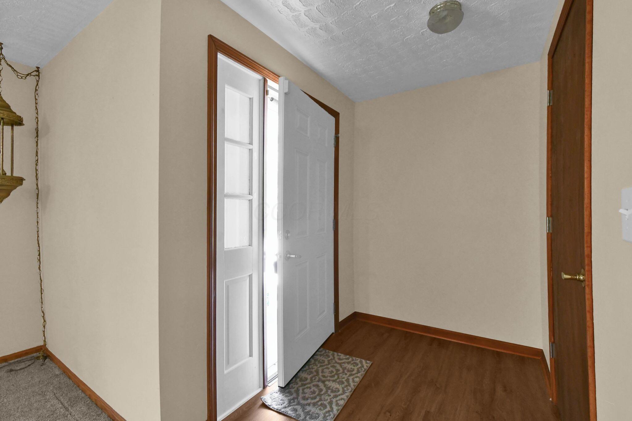 1508 Beal Road Mansfield, OH 44903 - Photo 4 of 27