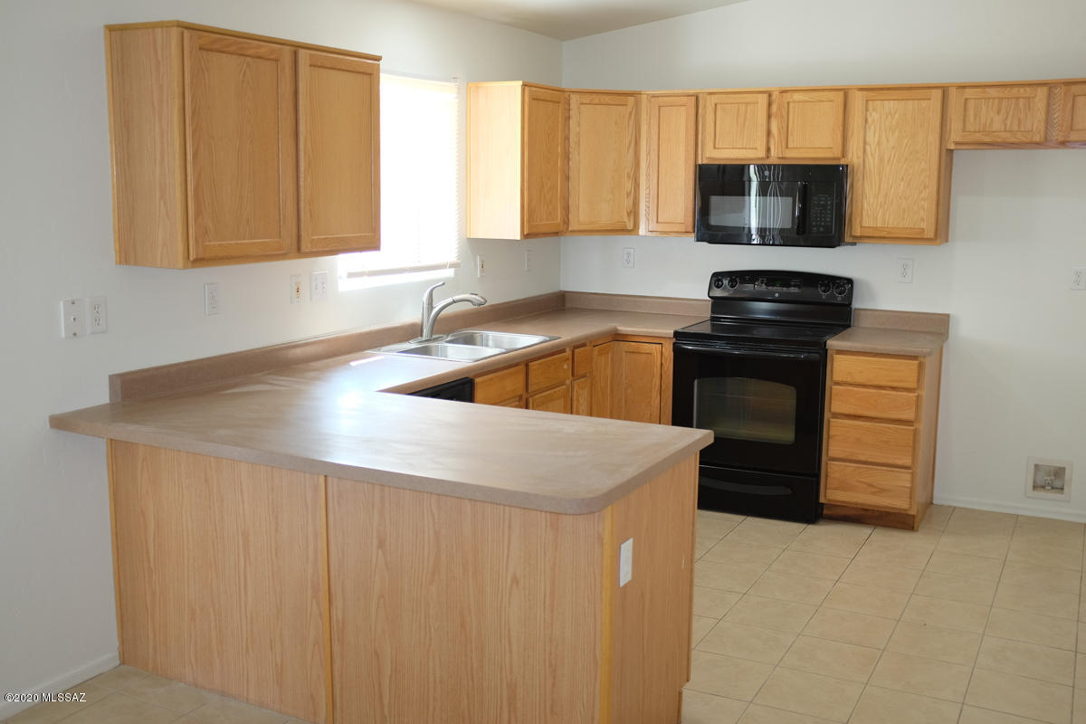 5640 North Avra Road Tucson, AZ 85743 - Photo 7 of 17 Gallery Image 7
