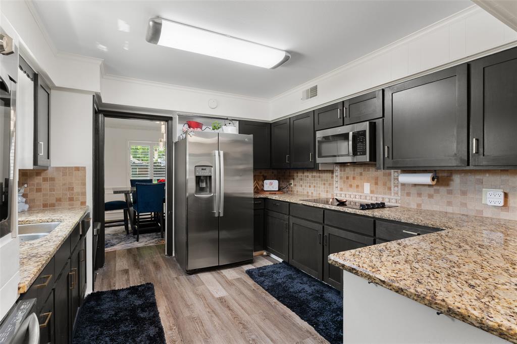 5100 Murphy Road Sachse, TX 75048 - Photo 11 of 40 Kitchen