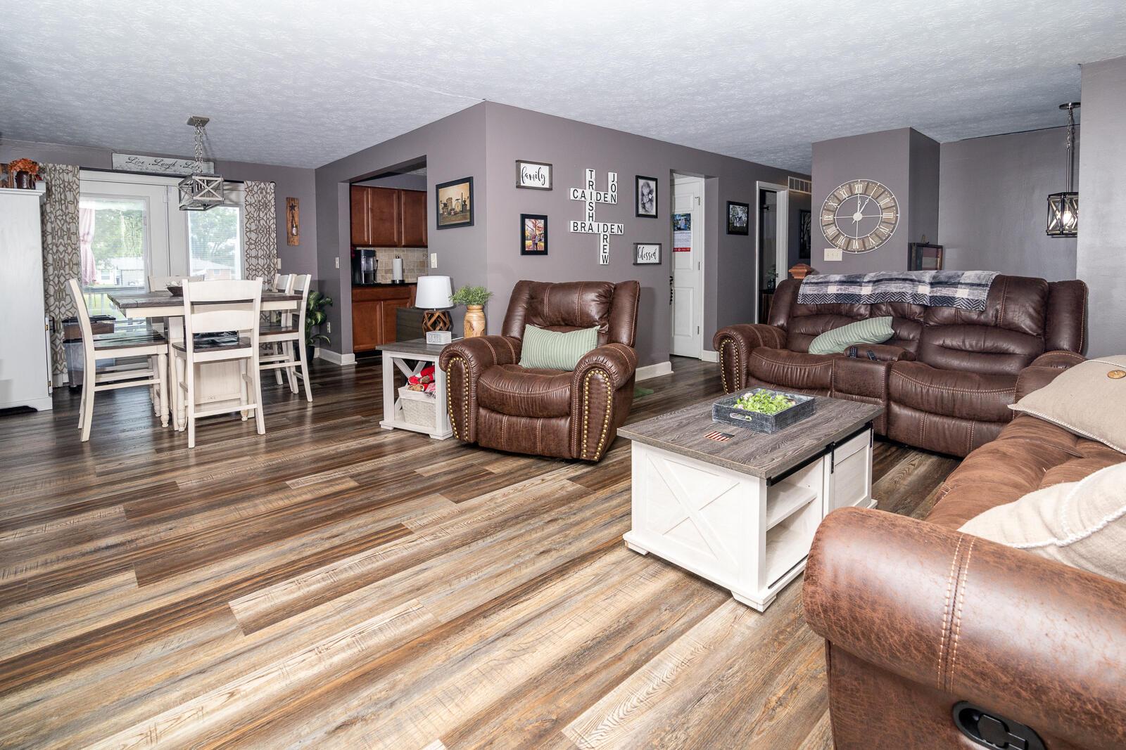 3740 Ronda Court Springfield, OH 45502 - Photo 16 of 50 EF5FCB89-21E0-476B-8DF7-CE78BA71F861