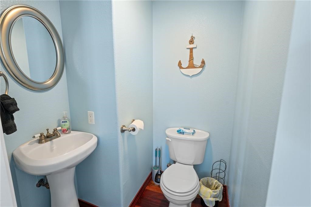 207 South 2nd Street Rockport, TX 78382 - Photo 15 of 37