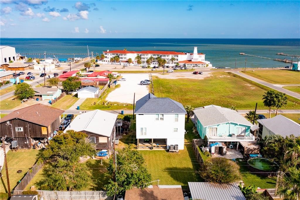 207 South 2nd Street Rockport, TX 78382 - Photo 35 of 37