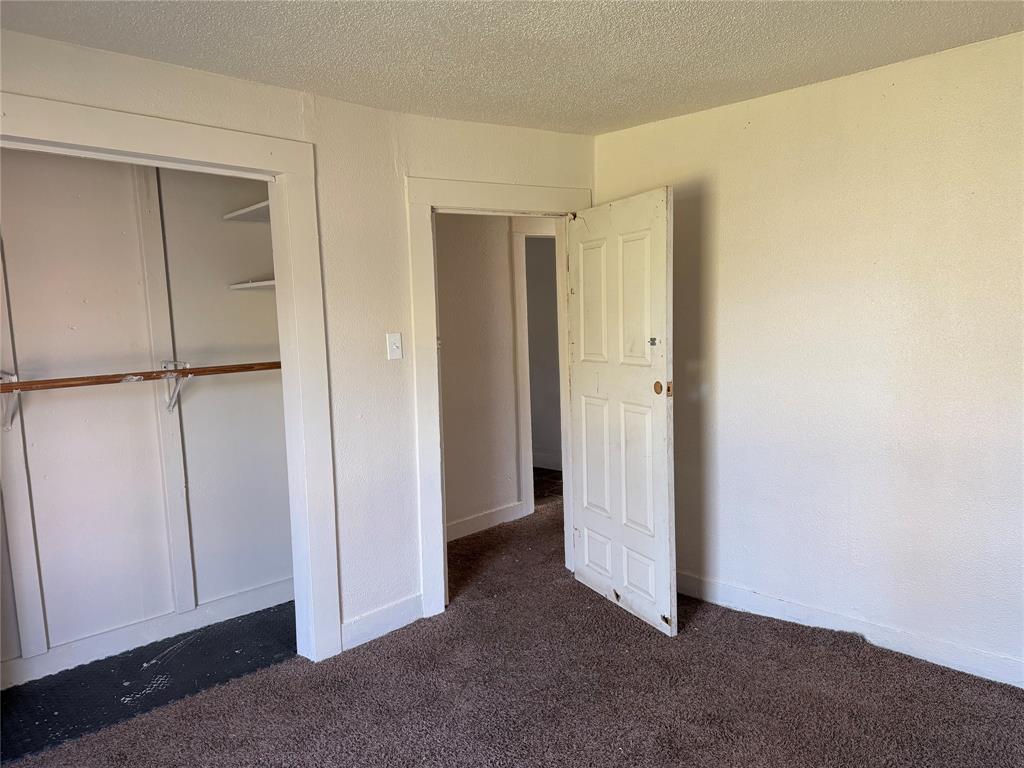 457 East James Street Wills Point, TX 75169 - Photo 7 of 14 a view of an empty room