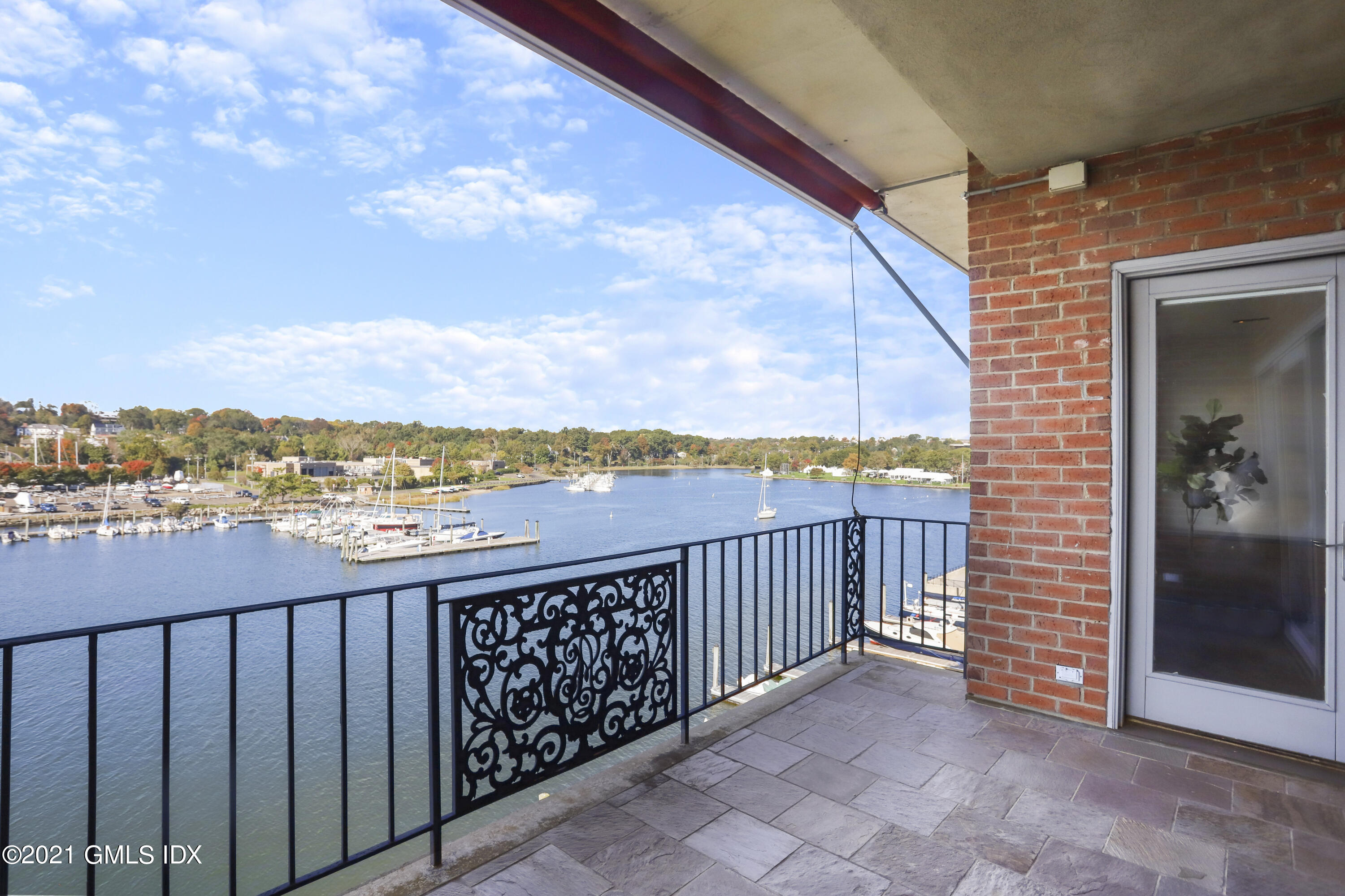 636 Steamboat Road, Unit 4A SOUTH Greenwich, CT 06830 - Photo 9 of 30 a view of city from balcony