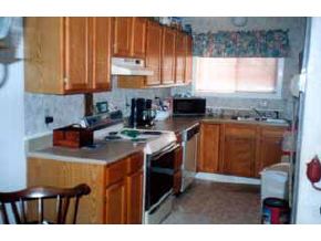 8 Thornhill Road, Unit 8 Stratham, NH 03885 - Photo 2 of 3