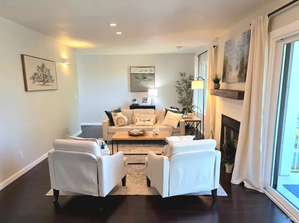 $515,000 | 74 Hector Lane, Novato, CA 94949