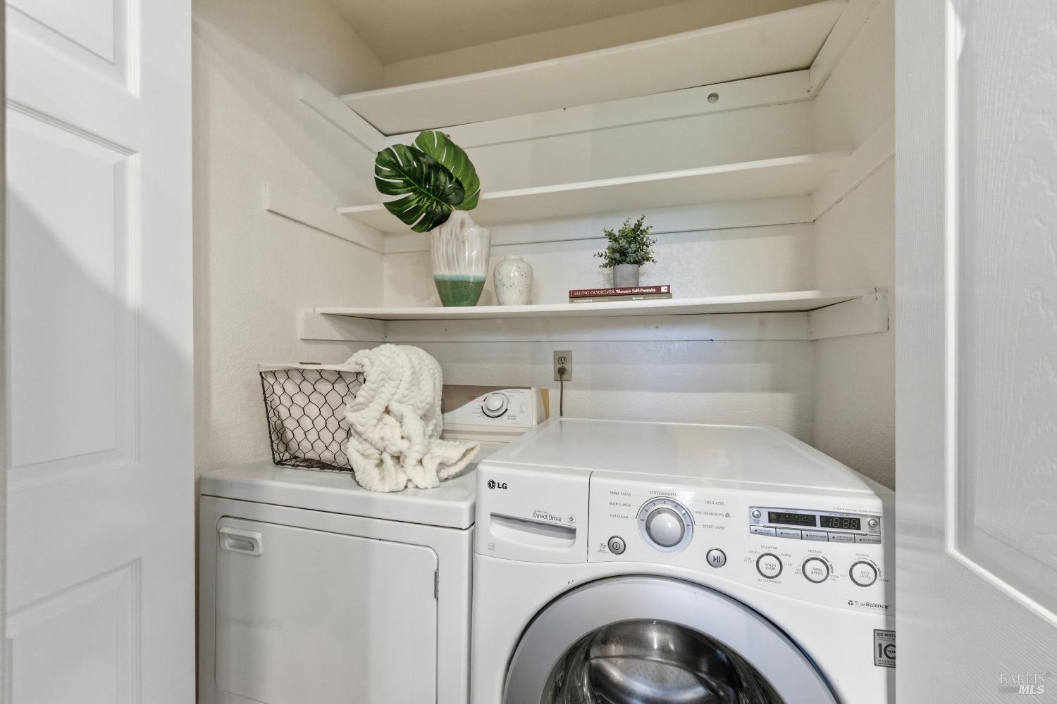 74 Hector Lane Novato, CA 94949 - Photo 17 of 33