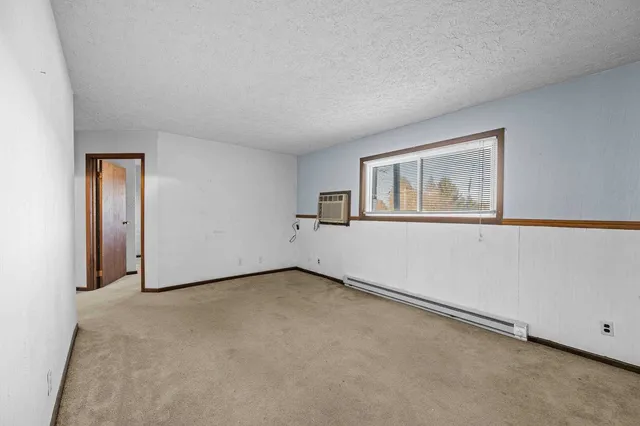 $550,000 | 4211 Highway 6, Coal Valley, IL 61240