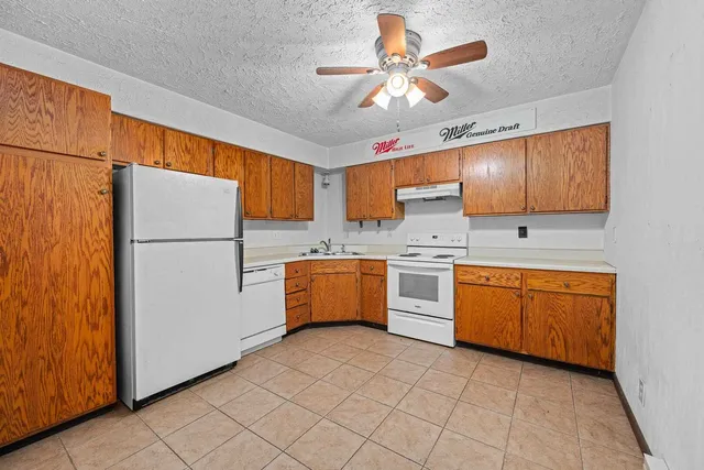 $550,000 | 4211 Highway 6, Coal Valley, IL 61240