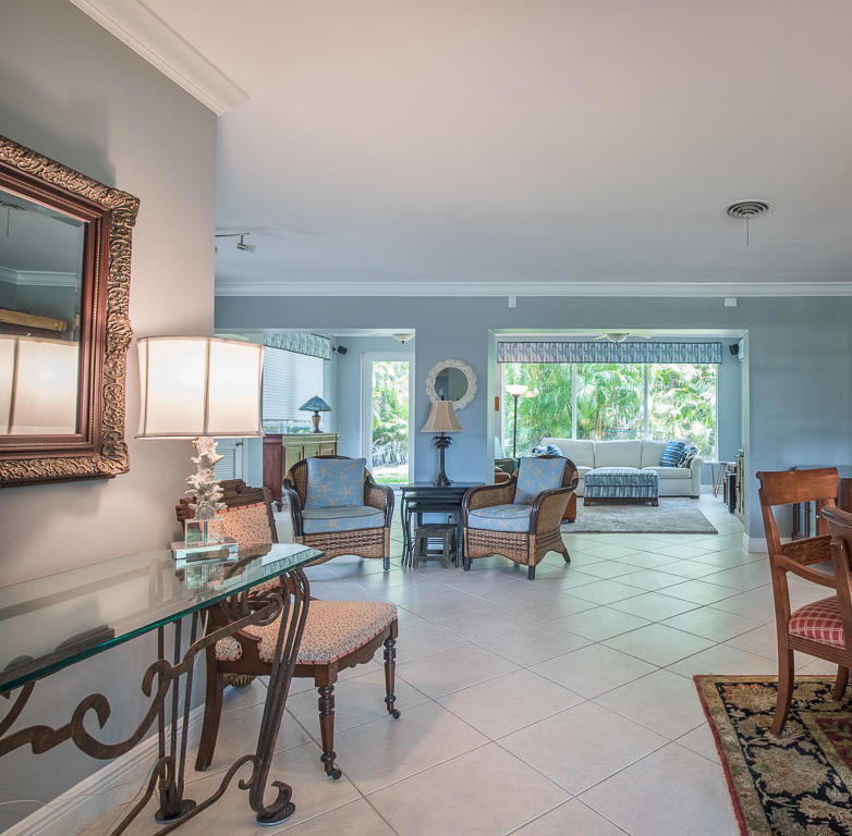 817 Southwest 4th Street Boca Raton, FL 33486 - Photo 6 of 29 817 SW 4th Street-23