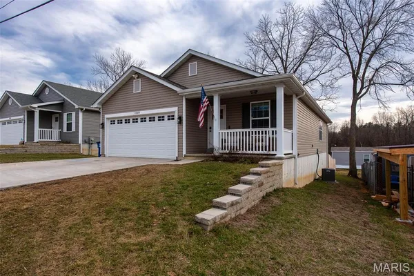 $295,000 | 1668 Missouri Avenue, Pacific, MO 63069