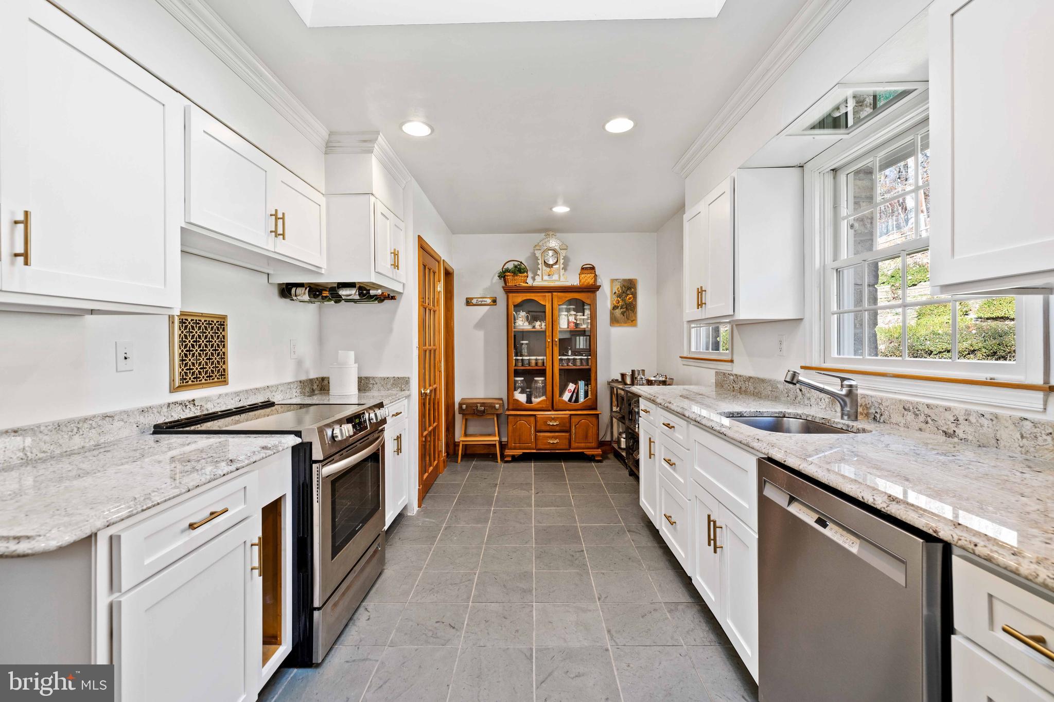 730 Milldam Road Towson, MD 21286 - Photo 3 of 31