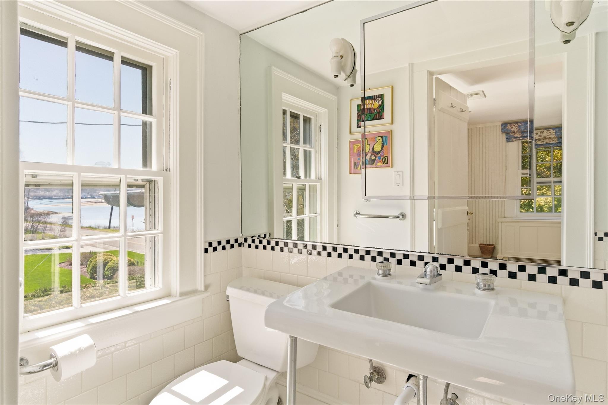 80 Shore Road Cold Spring Harbor, NY 11724 - Photo 18 of 35