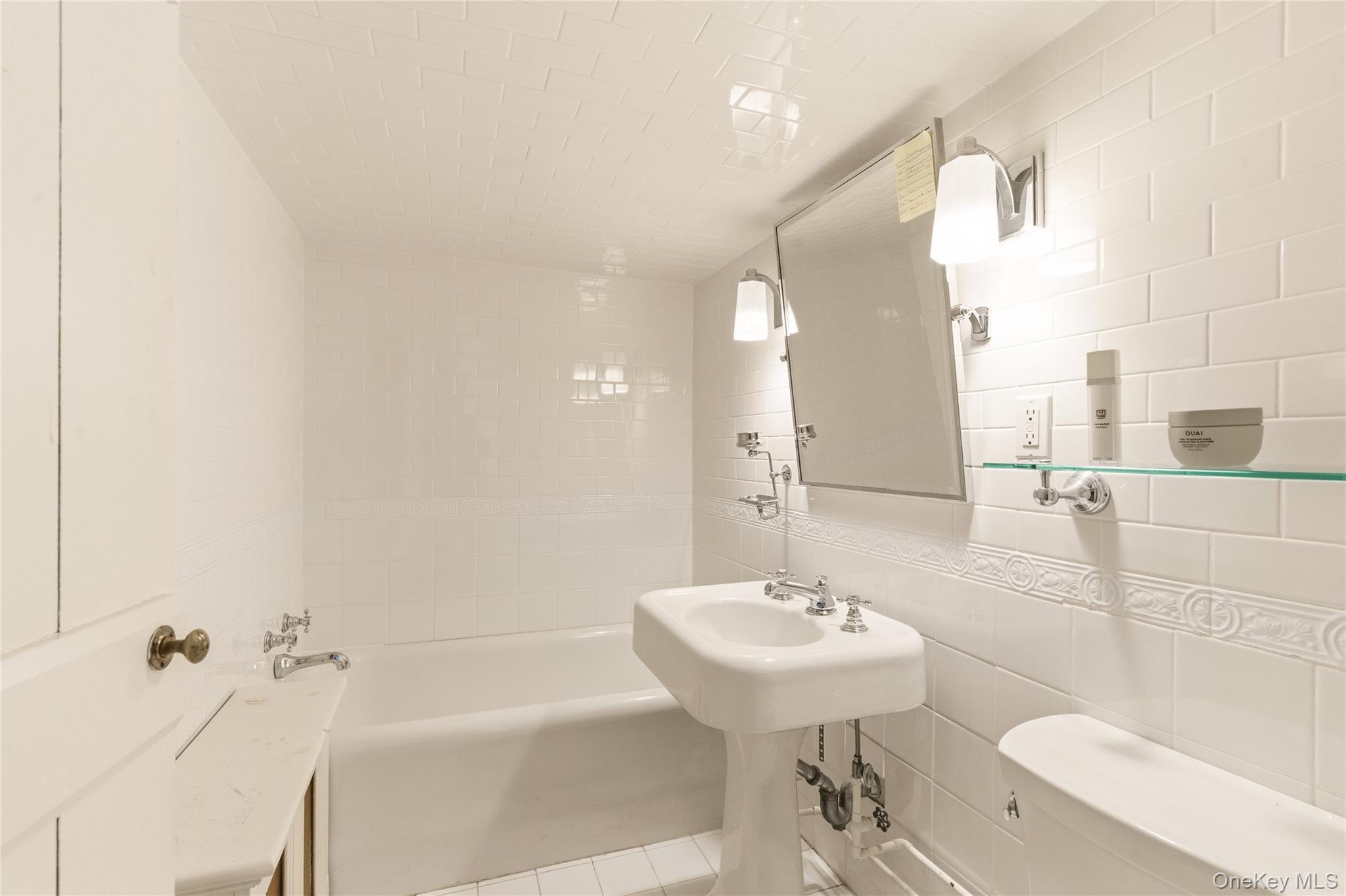 80 Shore Road Cold Spring Harbor, NY 11724 - Photo 20 of 35