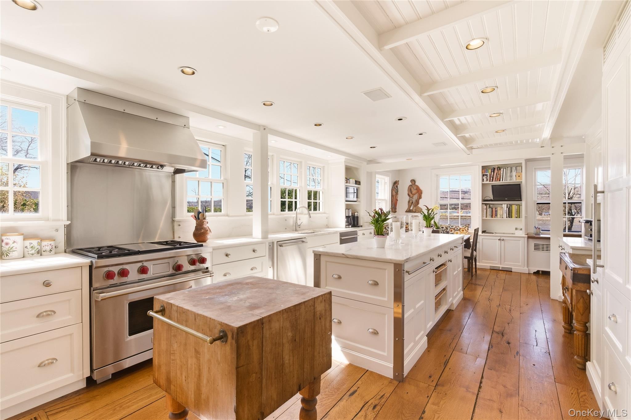 80 Shore Road Cold Spring Harbor, NY 11724 - Photo 6 of 35