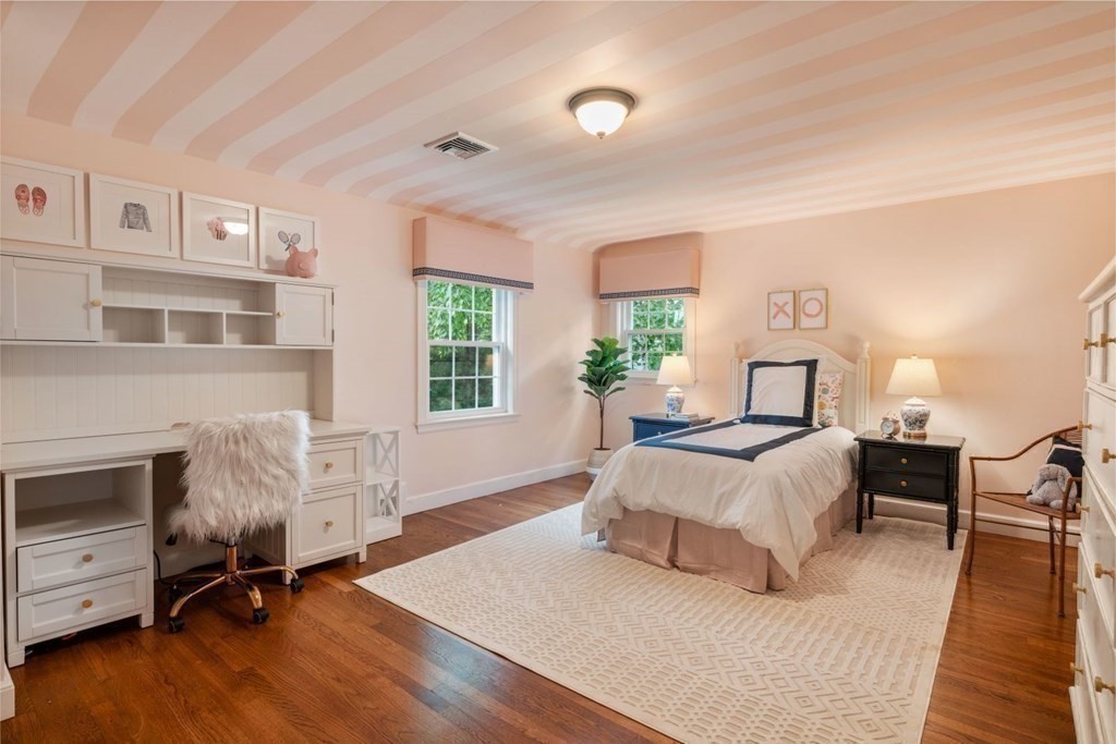 15 Woodridge Road Wellesley, MA 02482 - Photo 24 of 36 Gallery Image 24