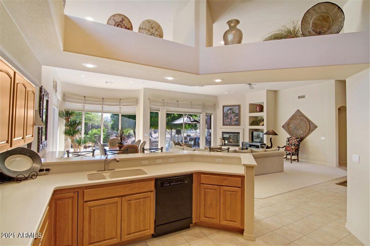 18923 East Quartz Way Rio Verde, AZ 85263 - Photo 10 of 30 Kitchen view #1