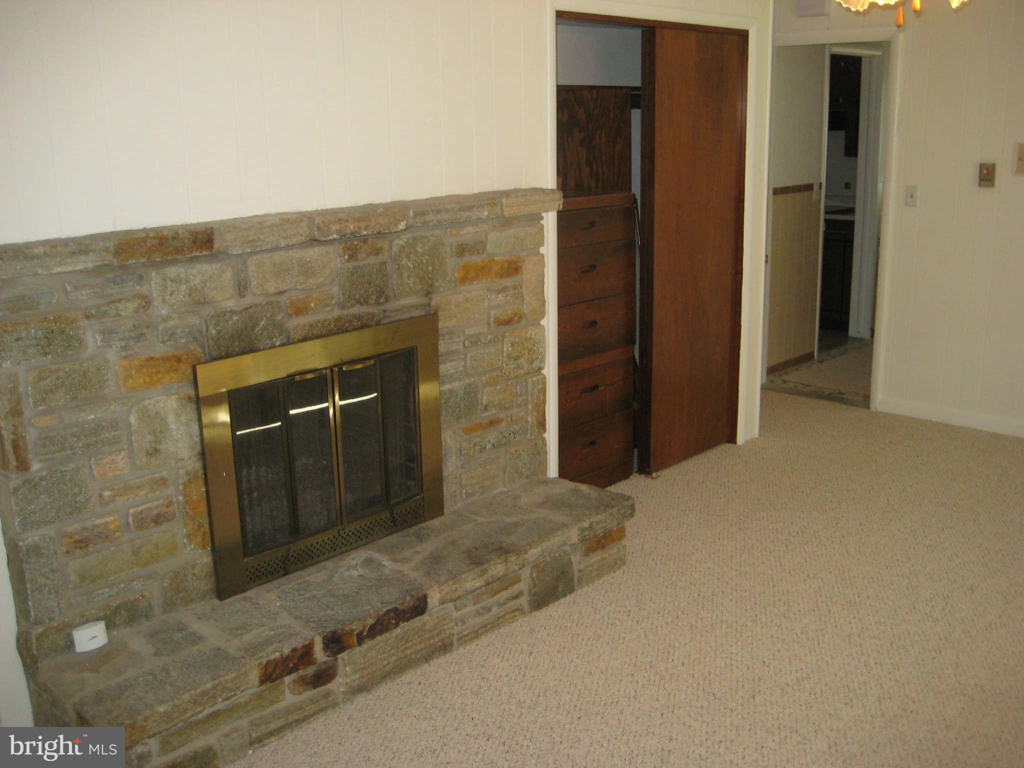 647 Washington Road, Unit 647 Westminster, MD 21157 - Photo 14 of 29 Family Room