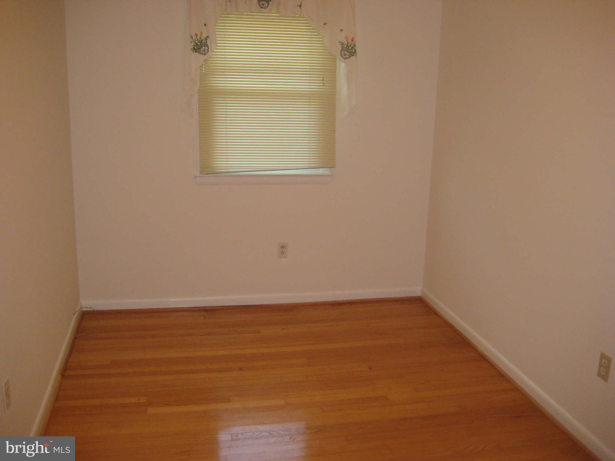 647 Washington Road, Unit 647 Westminster, MD 21157 - Photo 17 of 29 Bedroom