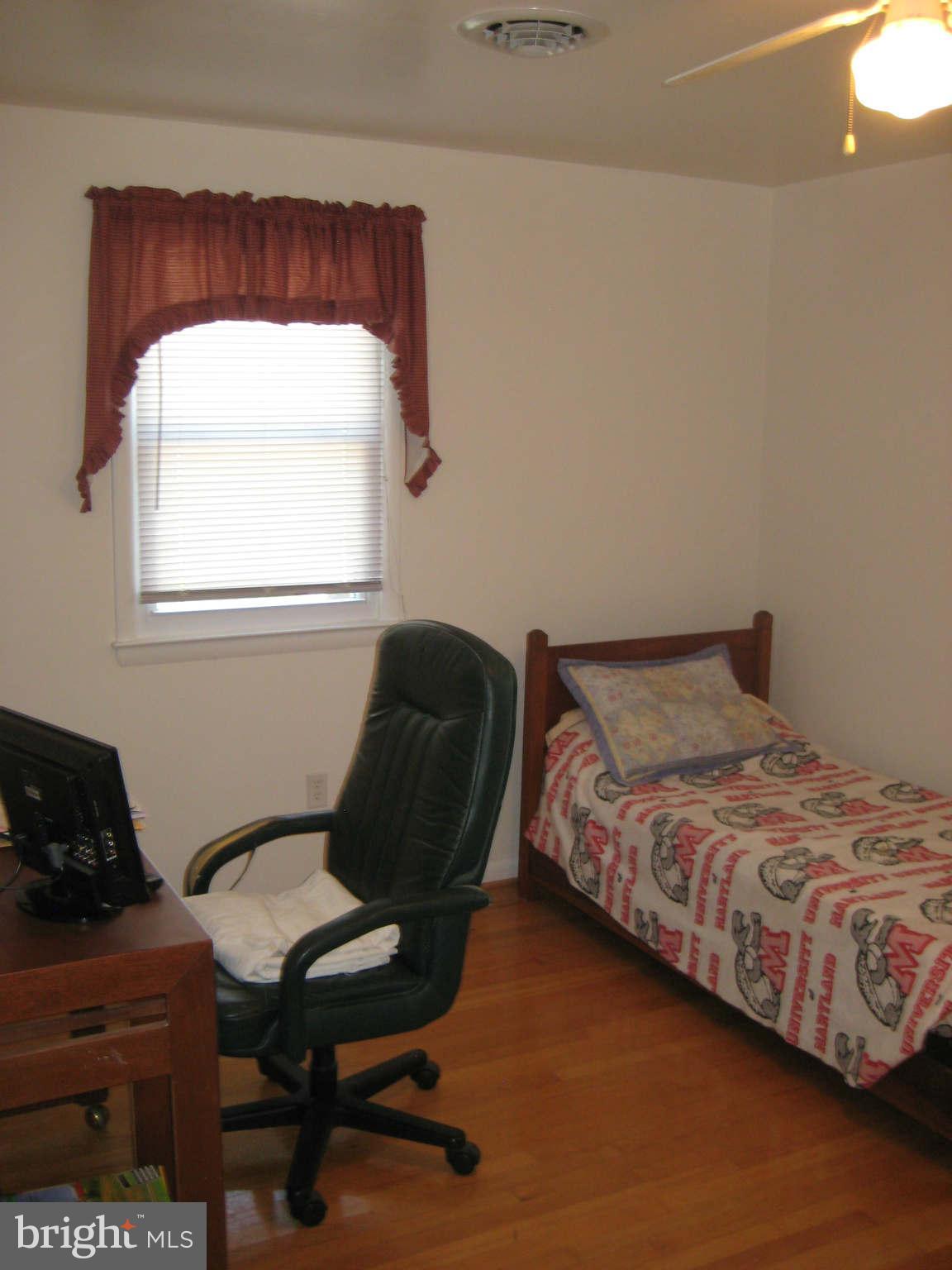 647 Washington Road, Unit 647 Westminster, MD 21157 - Photo 22 of 29 Bedroom