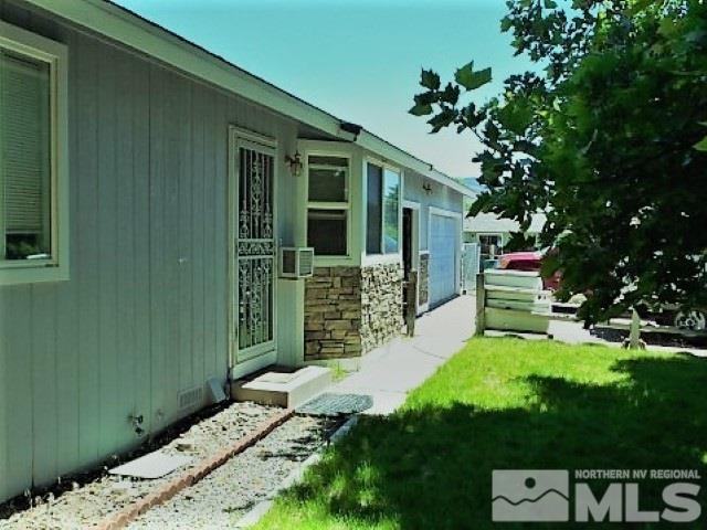 3560 Siskin Lane Reno, NV 89508 - Photo 3 of 12 Photo 3