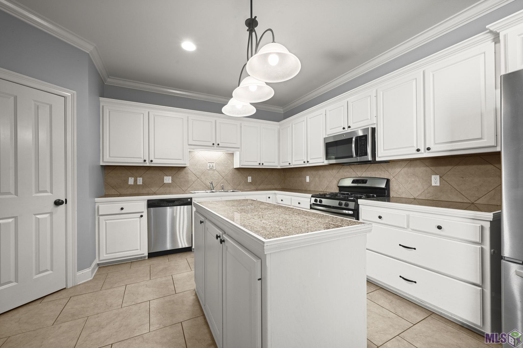 10848 Springtree Avenue Baton Rouge, LA 70810 - Photo 11 of 20