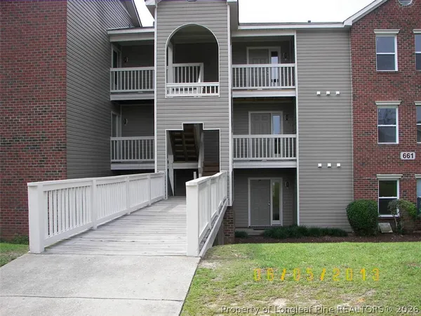 $1,100 | 663 Bartons Landing Place, Unit 2, Fayetteville, NC 28314