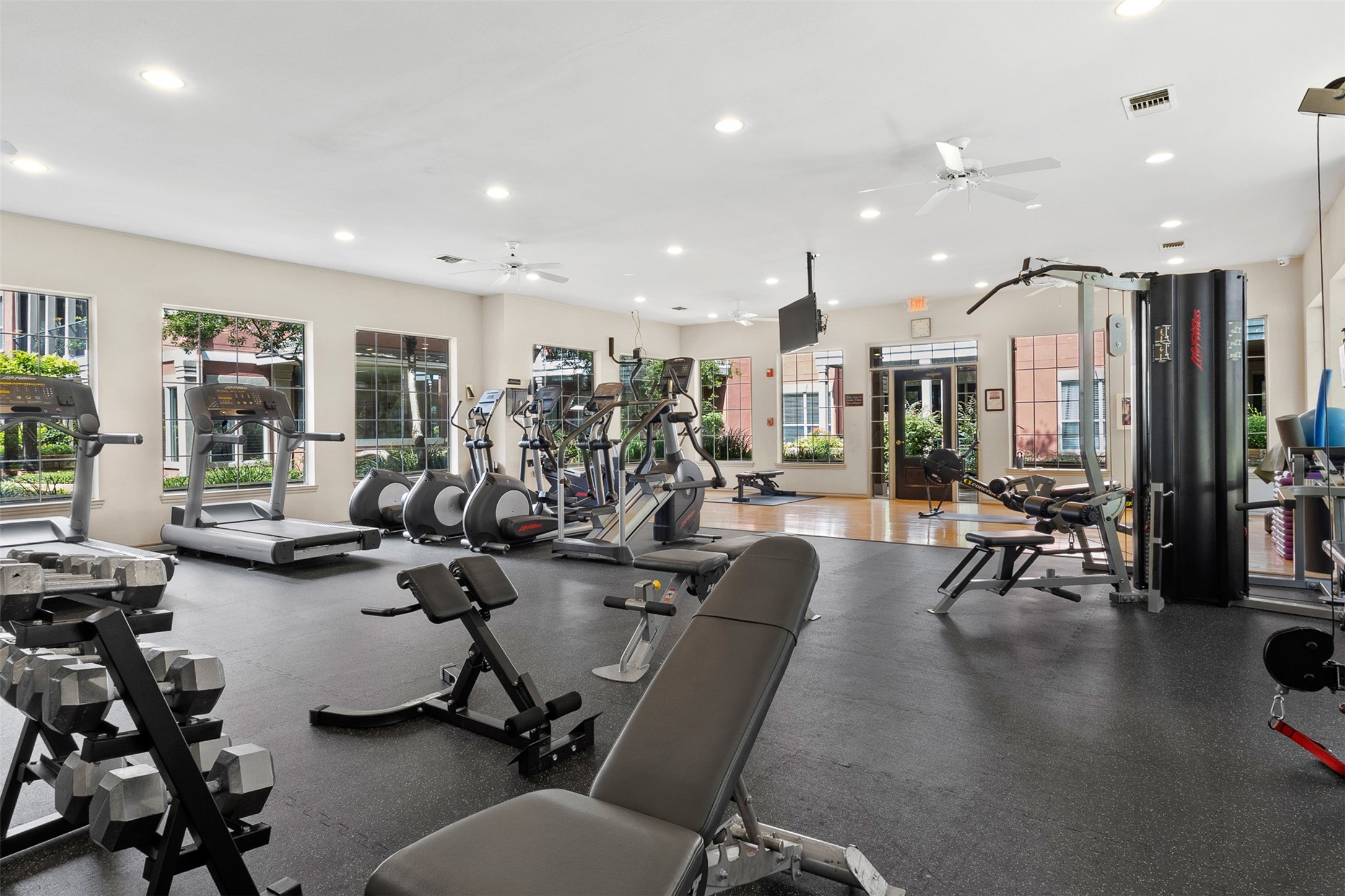 2400 McCue Road, Unit 312 Houston, TX 77056 - Photo 18 of 30 Gallery Image 18