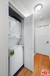 $1,395,000 | 9232 South 8th Avenue, Inglewood, CA 90305