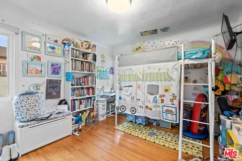 $1,395,000 | 9232 South 8th Avenue, Inglewood, CA 90305