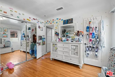 $1,395,000 | 9232 South 8th Avenue, Inglewood, CA 90305