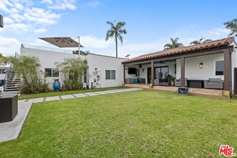 $1,395,000 | 9232 South 8th Avenue, Inglewood, CA 90305
