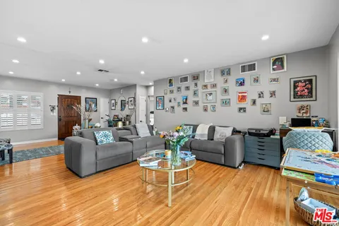 $1,395,000 | 9232 South 8th Avenue, Inglewood, CA 90305