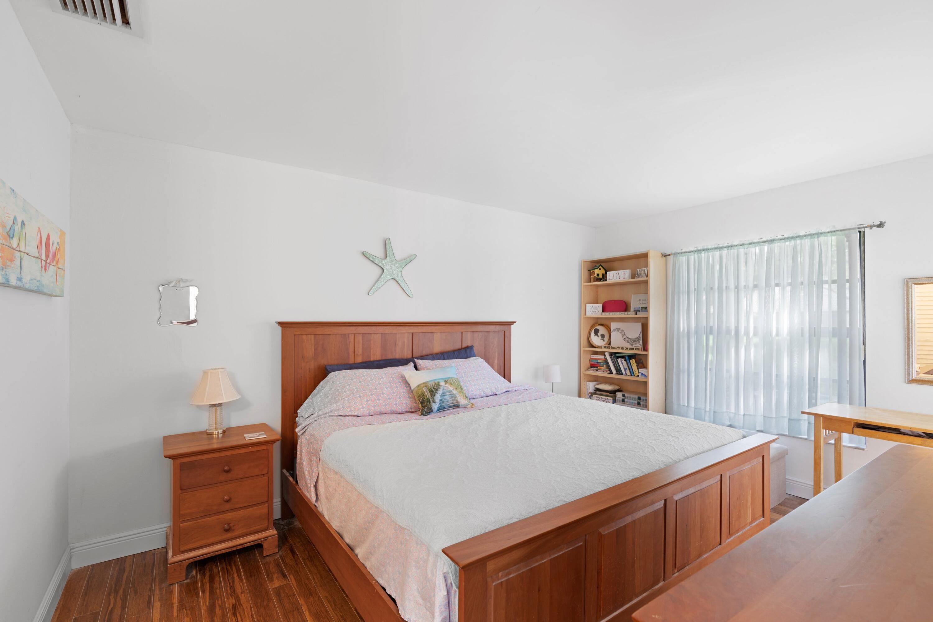 498 Hardwood Place Boca Raton, FL 33431 - Photo 7 of 28 Master Bedroom